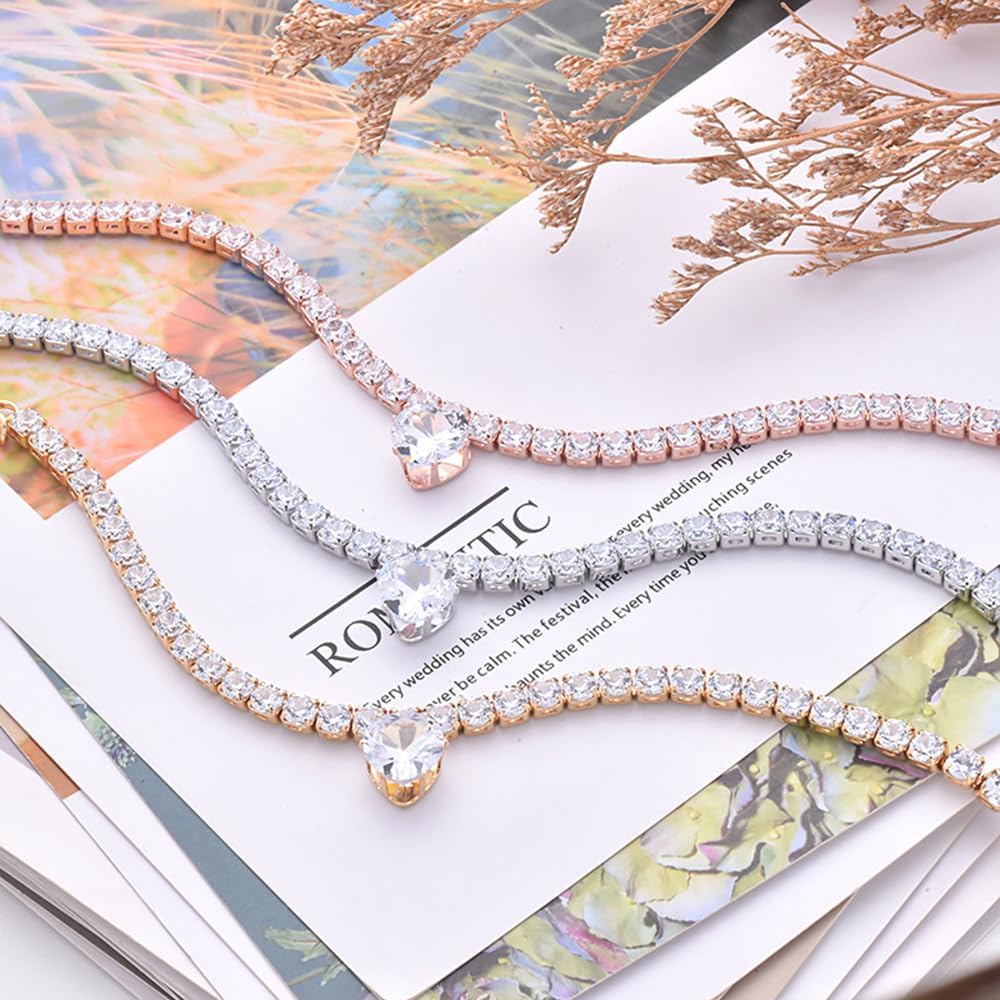 Bling Rhinestones Heart Shaped Cat Necklace